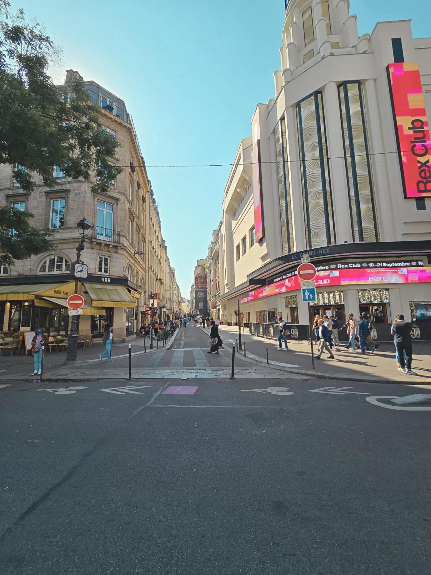 Appartement Bonne Nouvelle Parigi Esterno foto